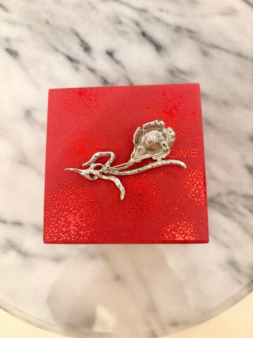 ヴァンドームブティック パールフラワーブローチ リボンペースト