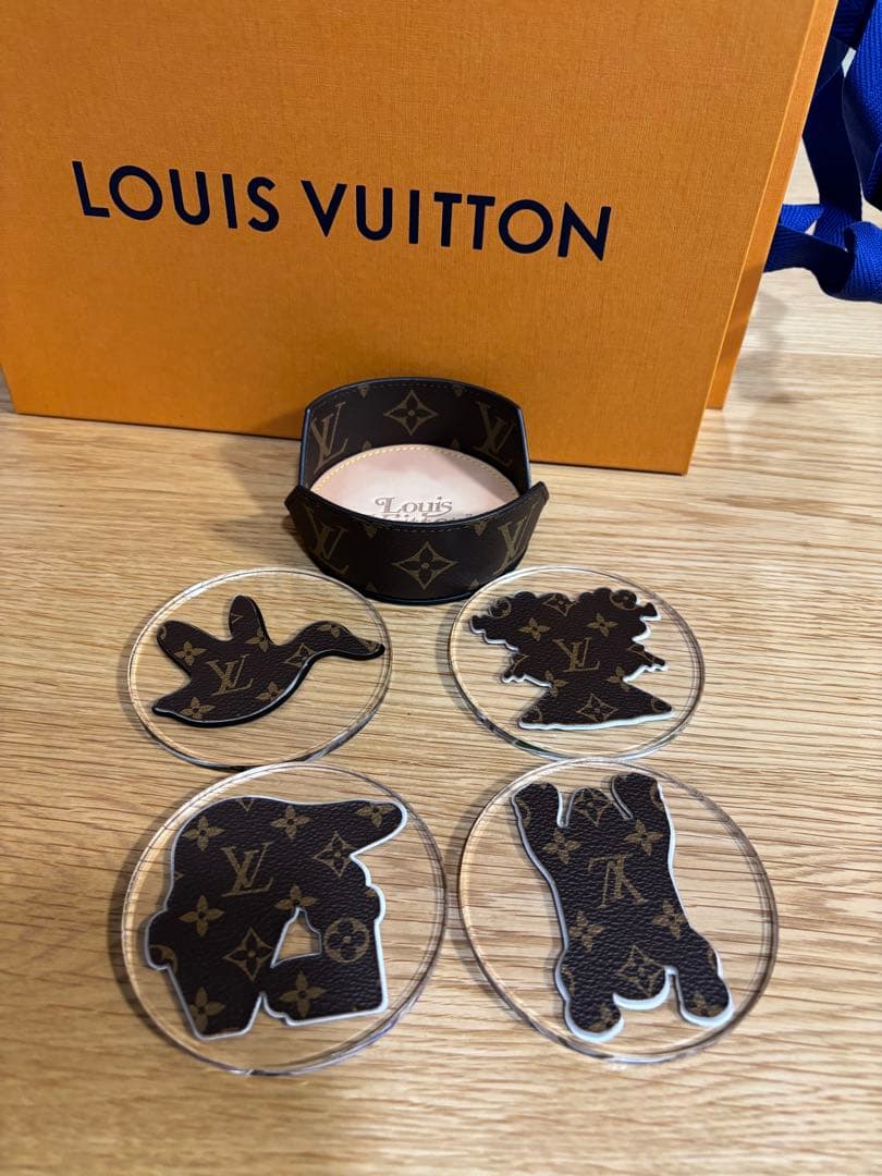 LOUIS VUITTON アクリルコースター 4枚セット LOUIS VUITTON アクリル