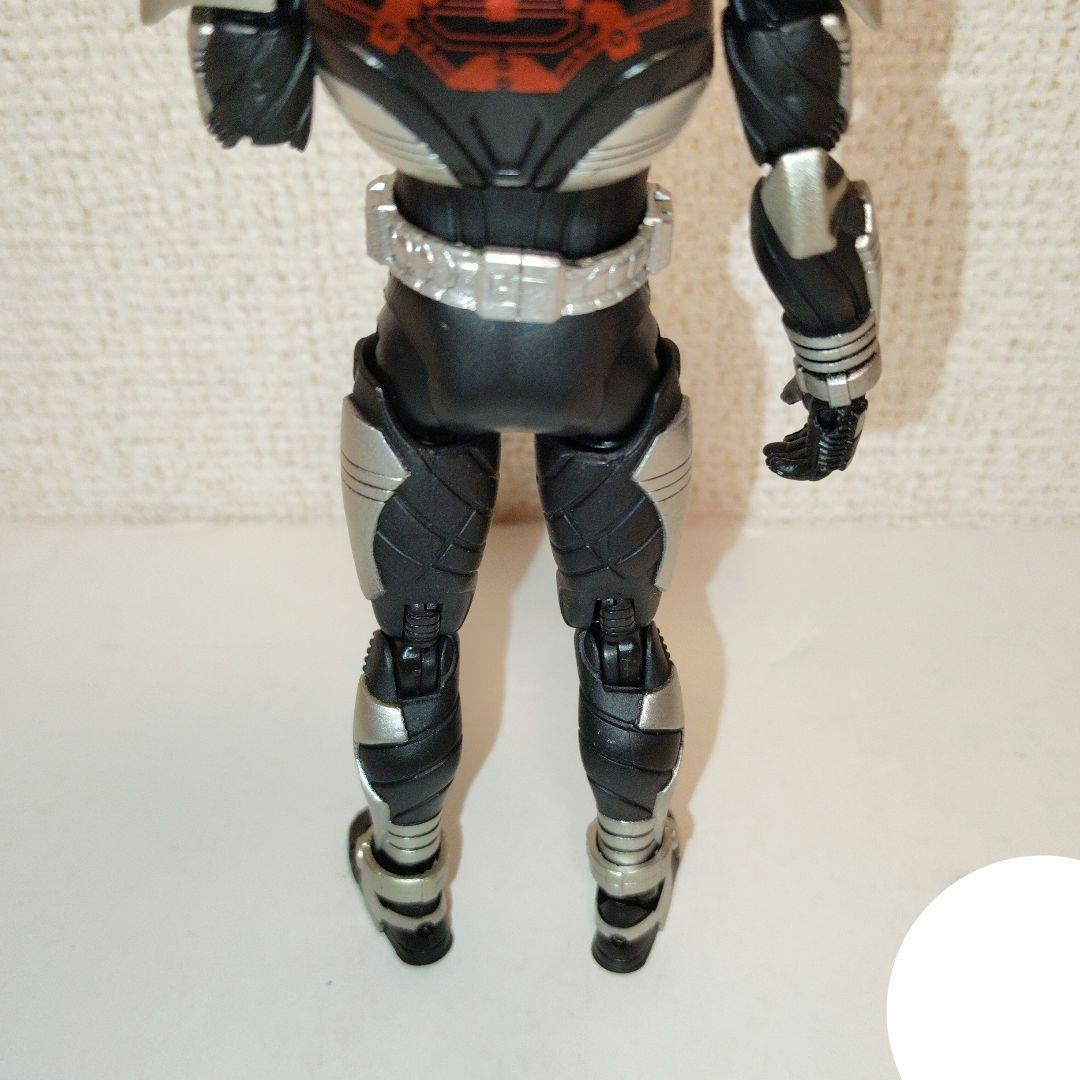 【ジャンク品】S.H.Figuarts（真骨彫製法） 仮面ライダー ダークカブト