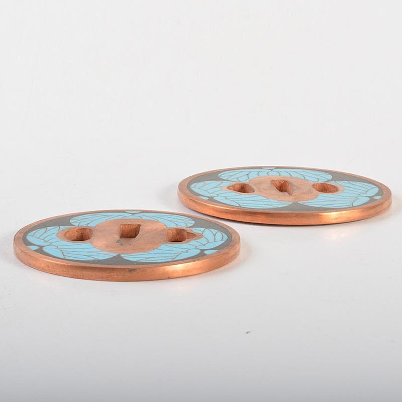 武具　刀装具　銅地　七宝三葉葵紋鍔　一對　桐箱付　C　7262