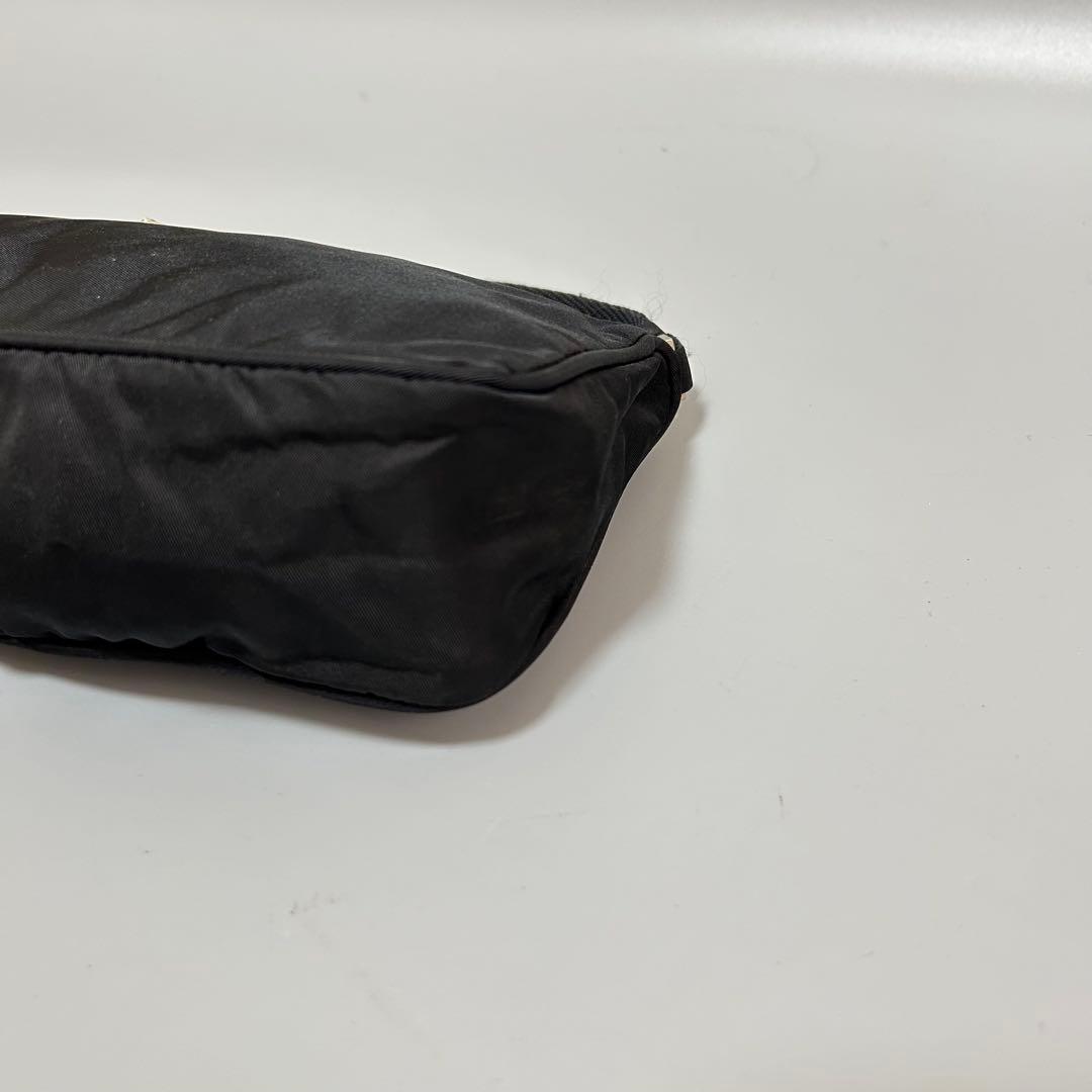 PRADA プラダ アクセサリーポーチ ハンドバッグ ミニバッグ ブラック