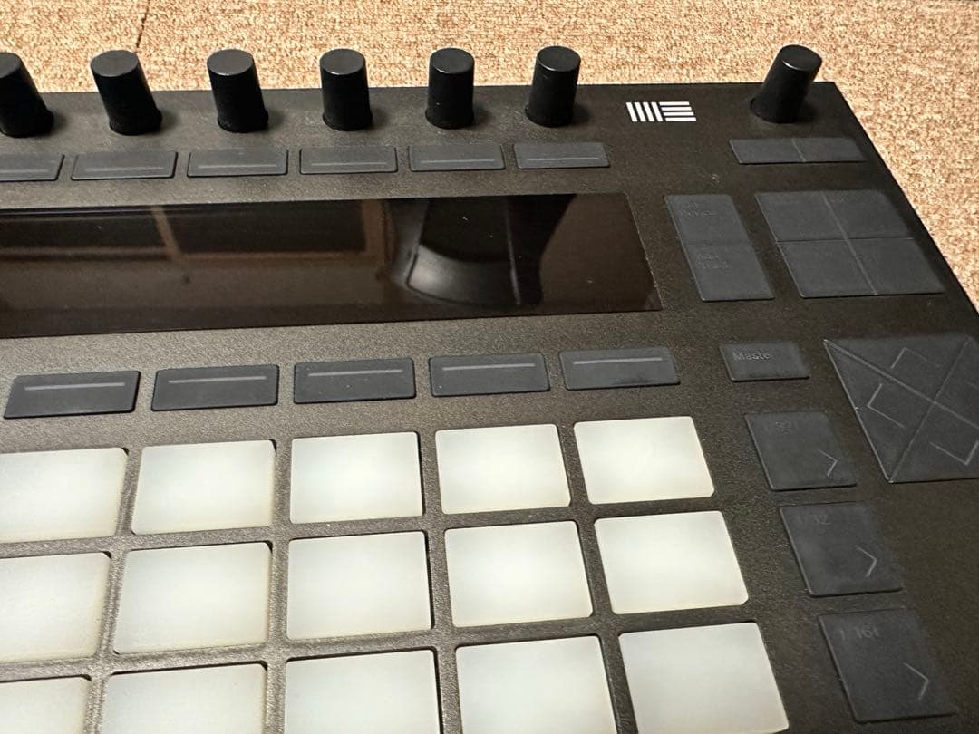 MIDIコントローラー Push 2 ハードケース付き