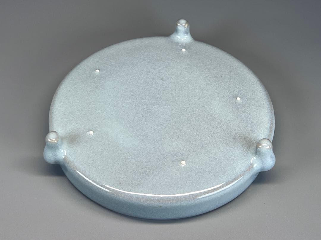 中国美術 景徳鎮 天青釉 磁器 宋 汝窯 三足 置物 工芸品 賞物 皿