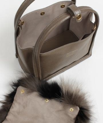 ikot ×nouer フォックスファー　ハンドバッグ