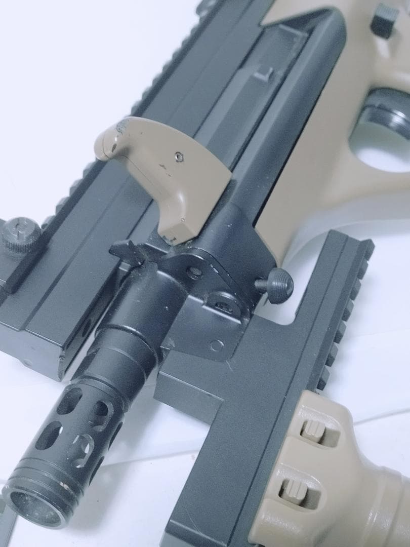 東京マルイ ステアーAUG HC電動ガン タンカラー 現状品