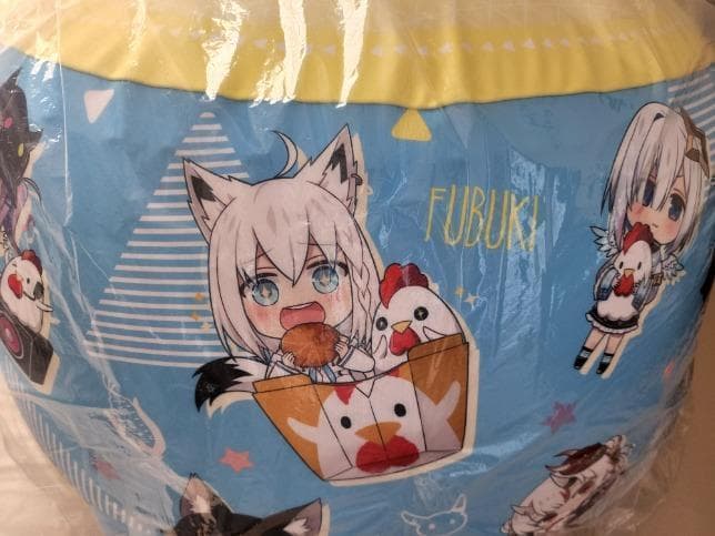 ホロライブ　クッション　ローソン