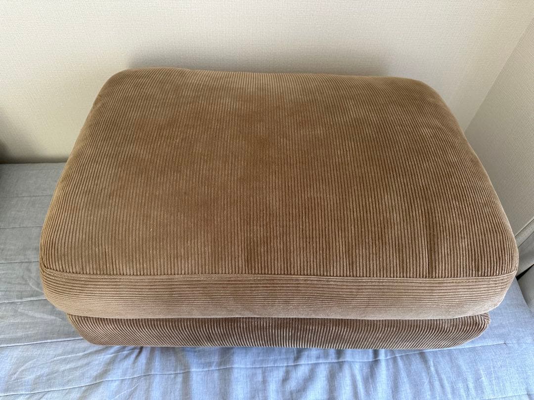 unico greig オットマン　キャメル