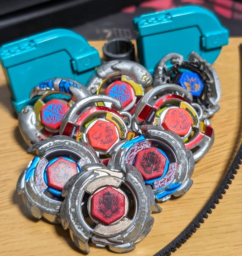 メタルファイトベイブレード 初代コレクション8個セット ランチャー