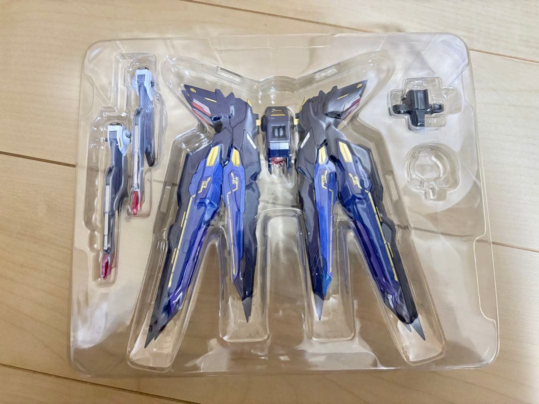 メタルビルド　ストライクフリーダムガンダム2024＋光の翼オプションセット