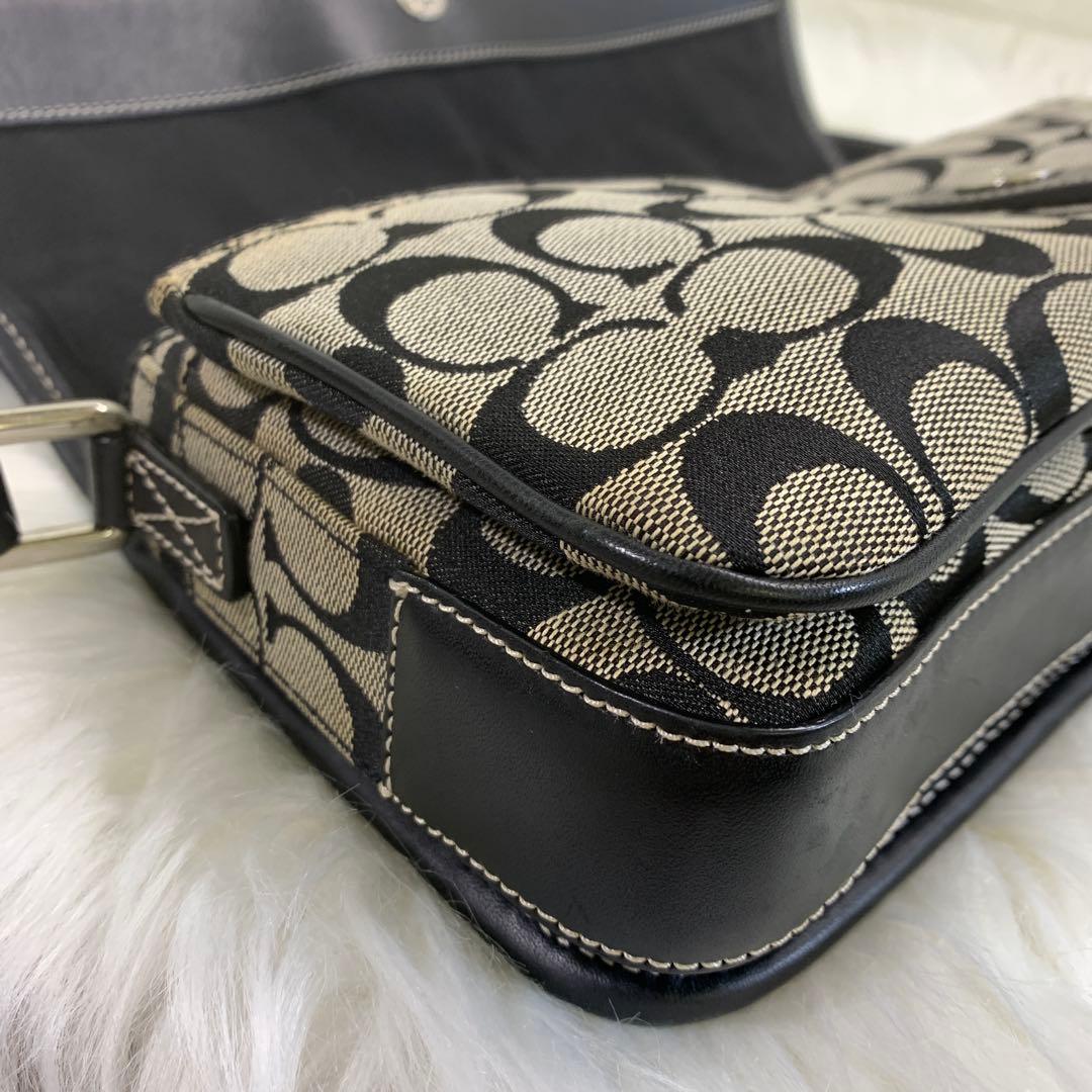 Coach シグネチャーショルダーバッグ ブラック/グレー