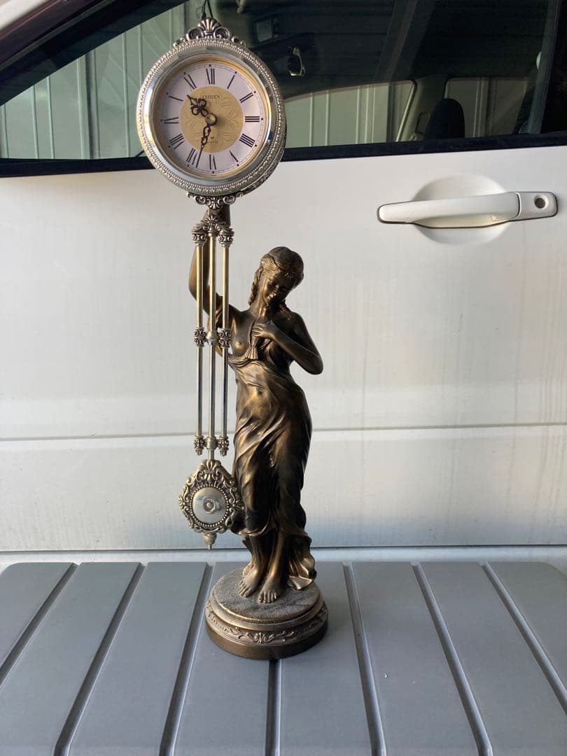 ブロンズ風 女性像 置時計