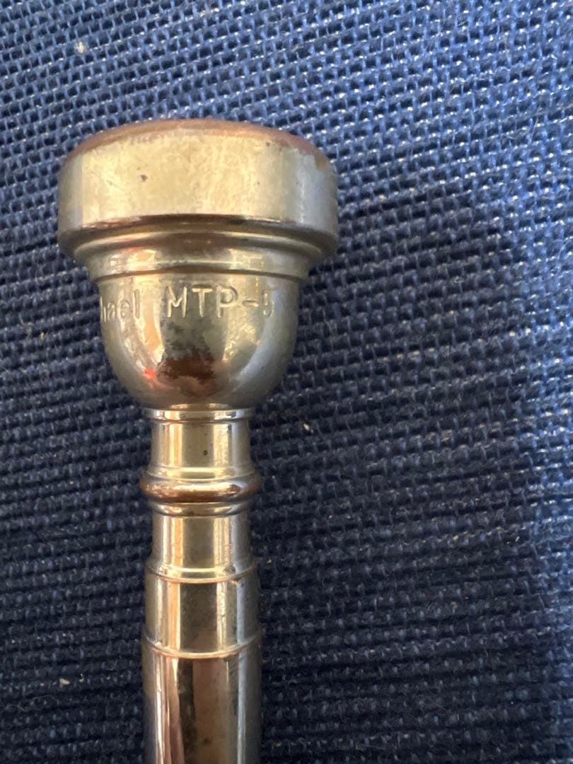 NAONAOさん専用　トランペットC管　ジェイマイケル　マウスピース、ケース付き