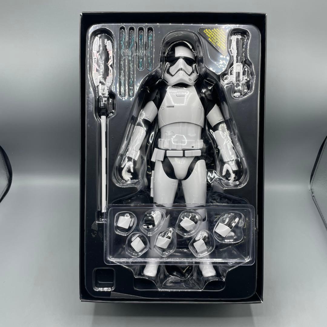 ファーストストームルーパー・エクセキューショナー ムービーマスターピース 1/6