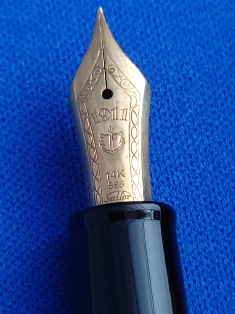 新品　処分　セーラー万年筆 プロフィットスタンダード万年筆 ブラック EF