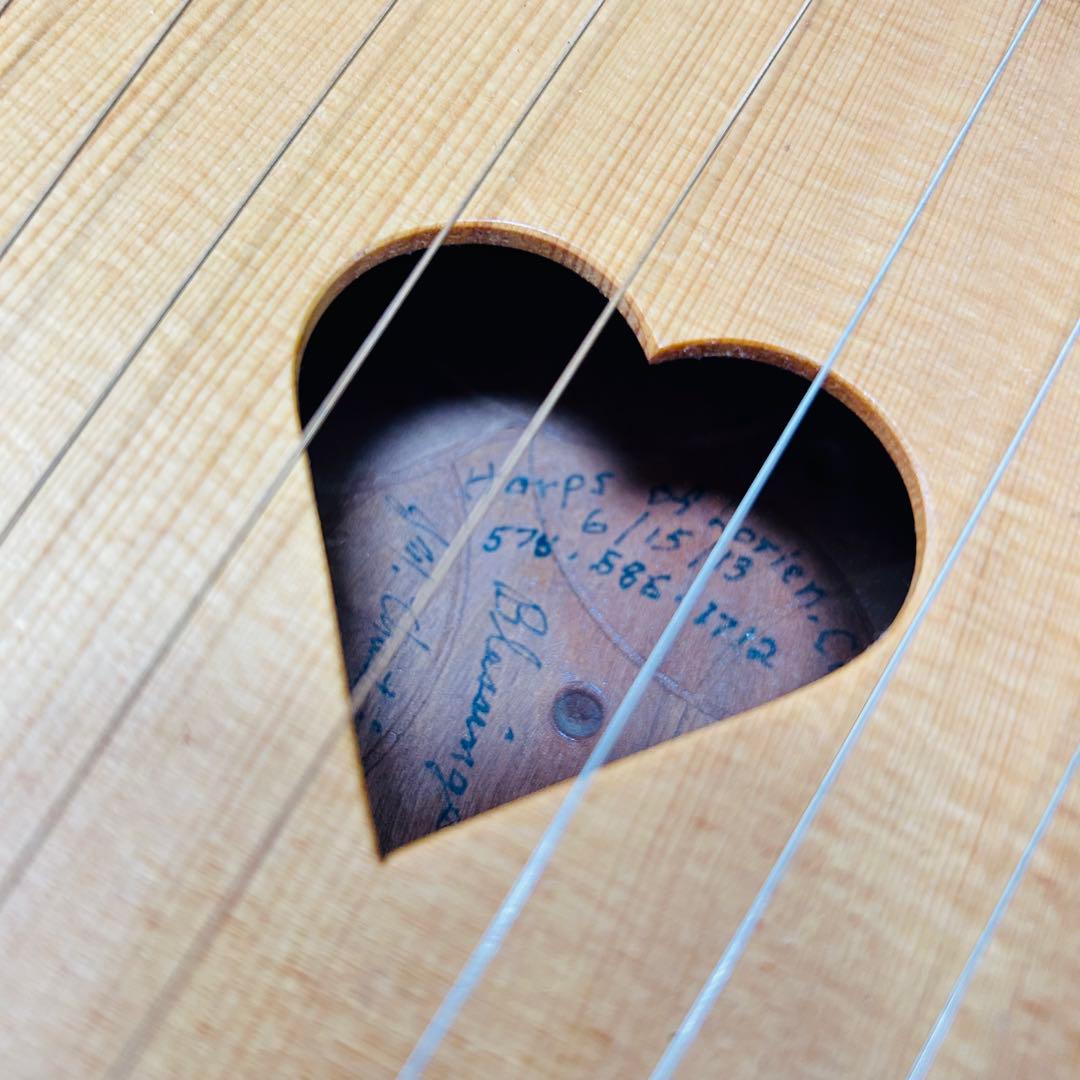 極美品】HARPS OF LORIEN キンダーハープ ハート ライアー - メルカリ