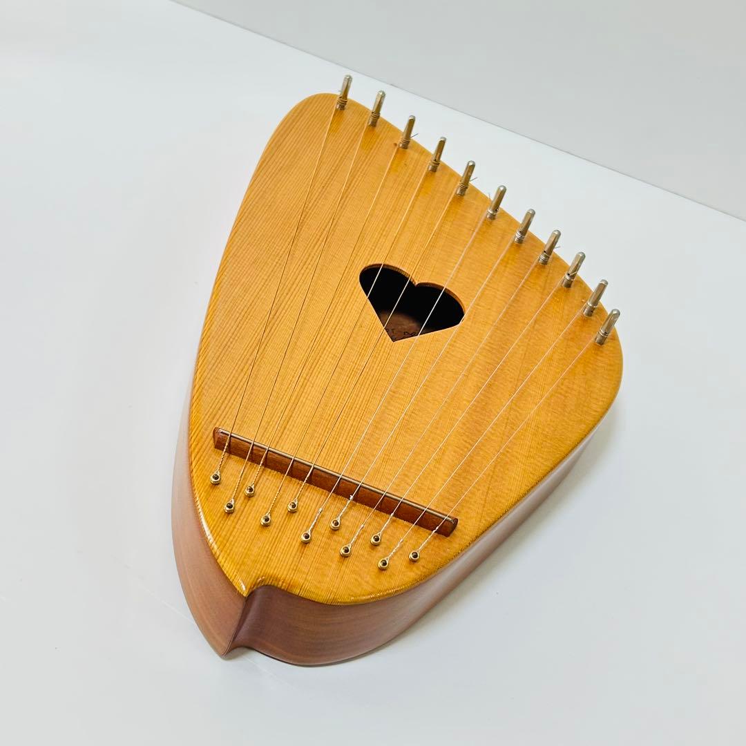 極美品】HARPS OF LORIEN キンダーハープ ハート ライアー - メルカリ