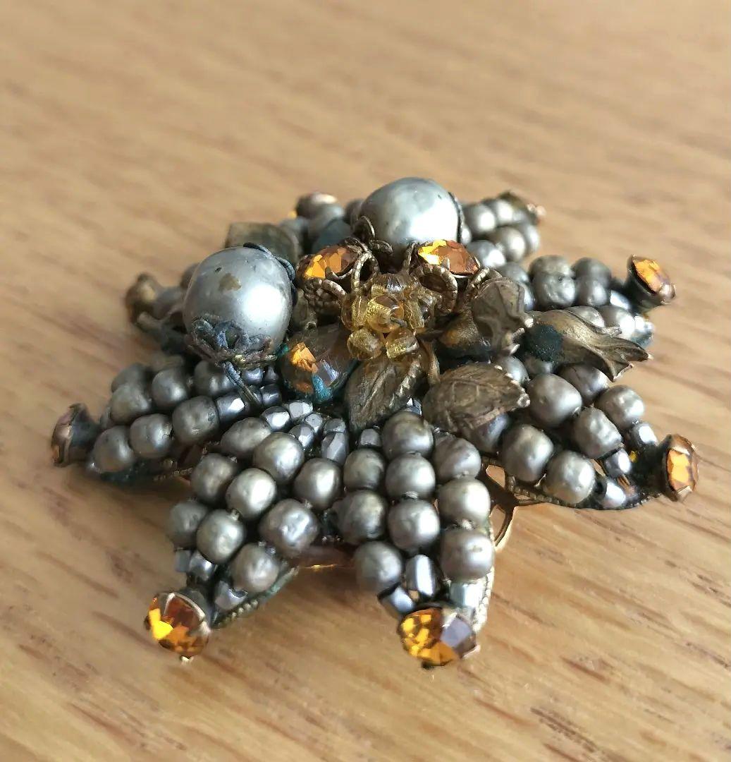 De Marioゴールドパール アンバー色ラインストーン 薔薇の蕾ブローチ