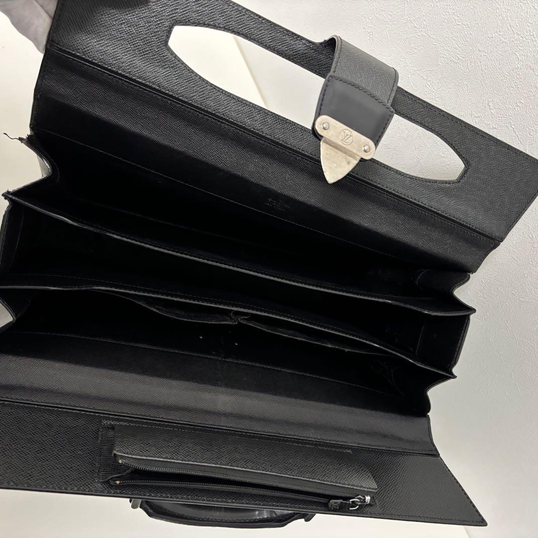 ルイヴィトン タイガ 書類カバン ブリーフケース アルドワーズ