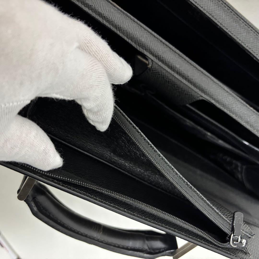 ルイヴィトン タイガ 書類カバン ブリーフケース アルドワーズ