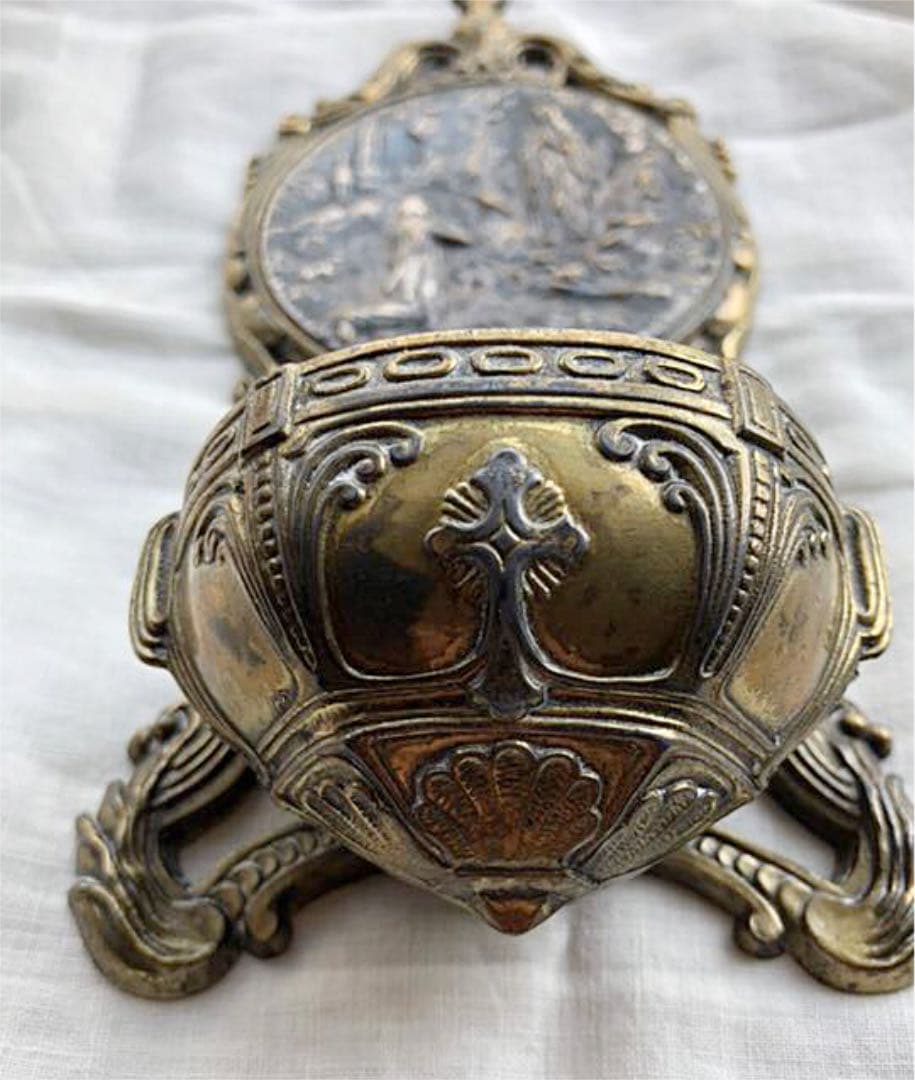 フランスアンティーク金色レグール聖水盤 T24の通販はau PAY