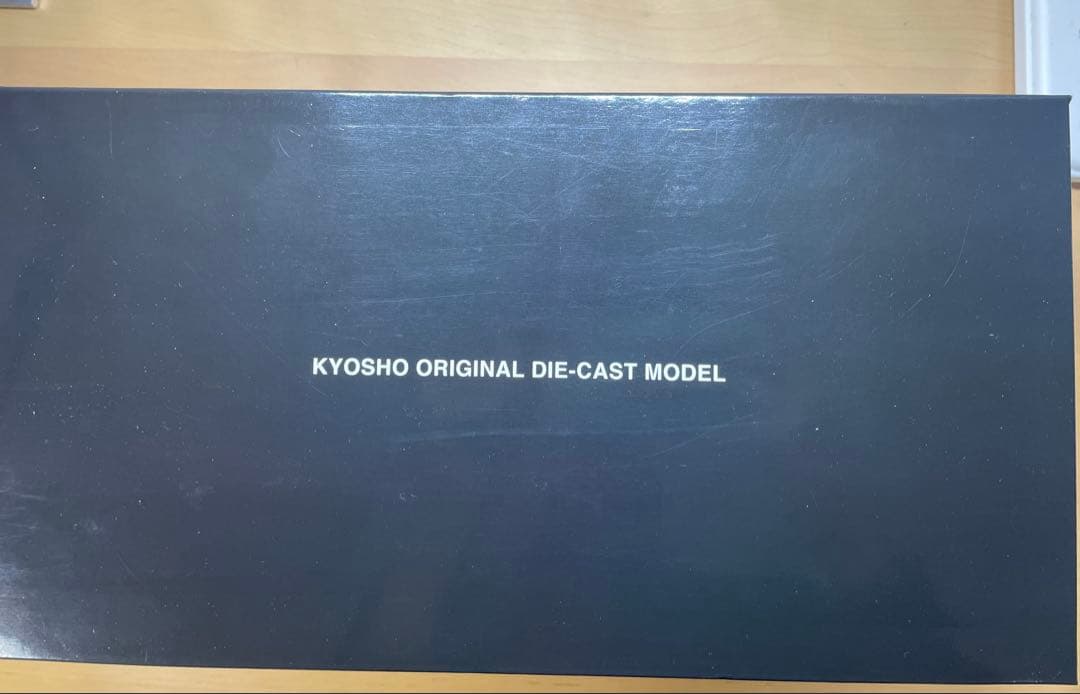 京商 1/18 BMW アクティブ ハイブリッド 7 (F04) ブラック