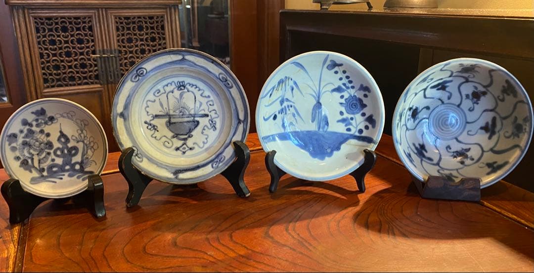 福建省徳化窯 染付絵皿 鑑賞台付 沈船品 ヴィンテージ レア ・