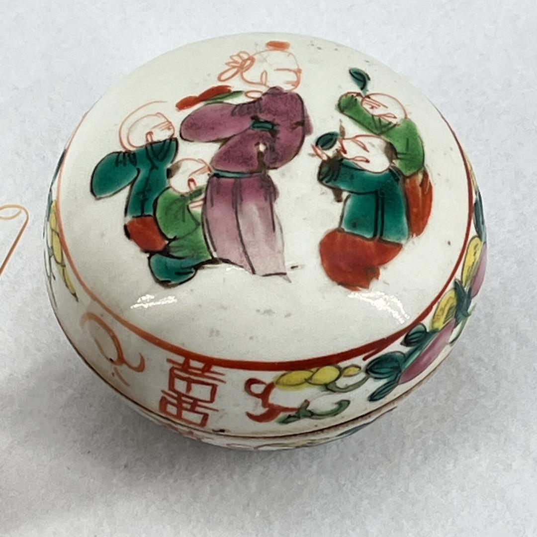 時代物　清朝　粉彩人物図　香合　香道具　茶道具　中国美術　骨董