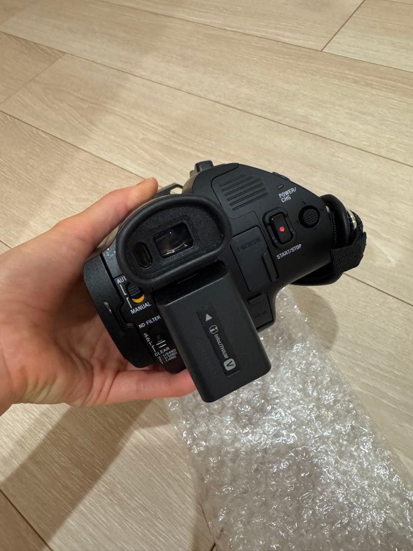 【美品】FDR-AX700 SONY デジタル4K ビデオカメラ