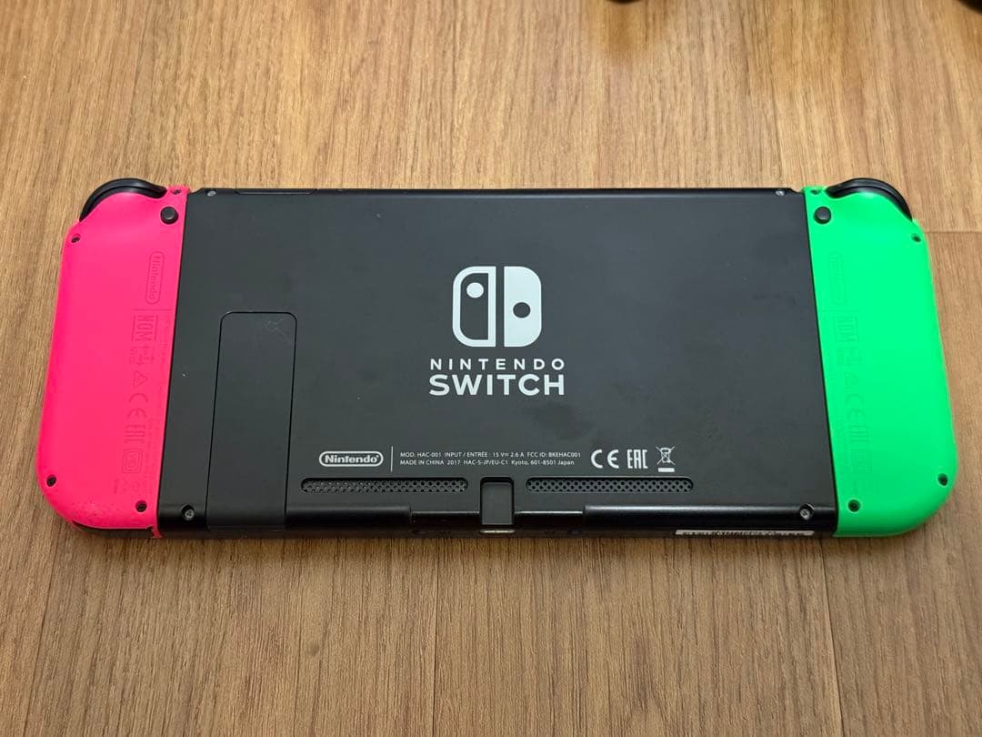 Nintendo Switch 本体　※スプラトゥーンのソフトは付いていません