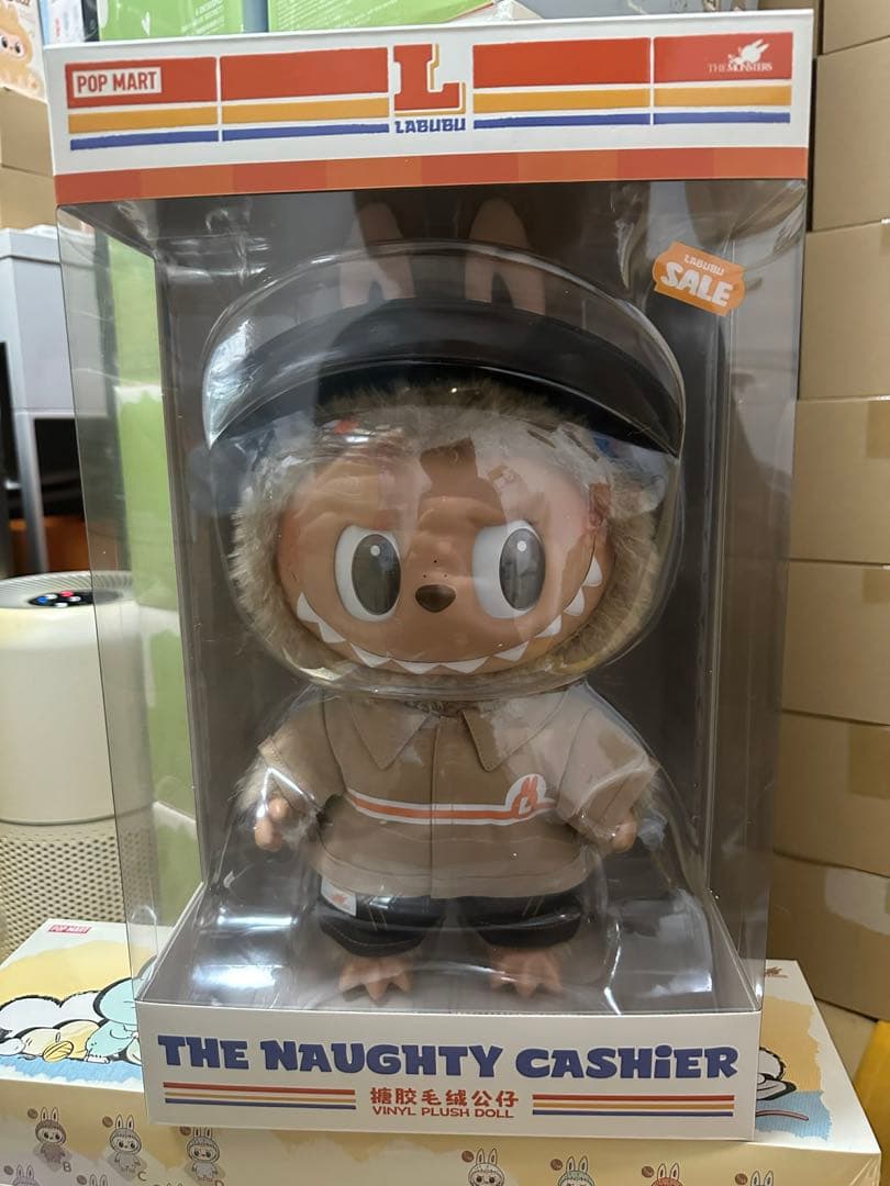 LABUBUラブブ The Naughty Cashier