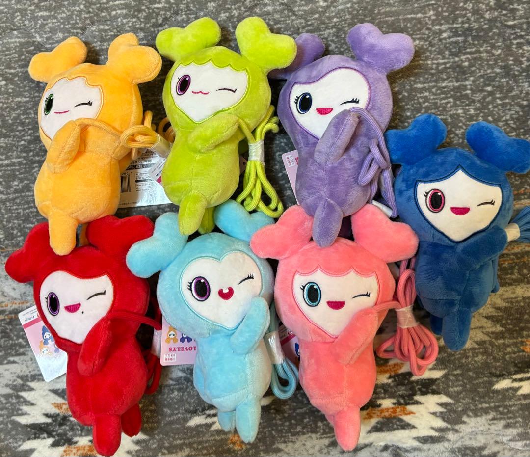 TWICE LOVELYS だきつきポシェット セット TWICE公式キャラクター