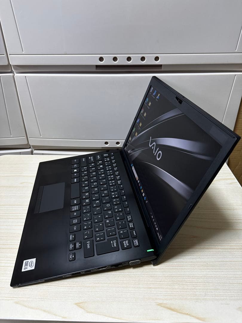 p*n様 美品 第10世代バッテリー良好 VAIO Pro PG VJPG13