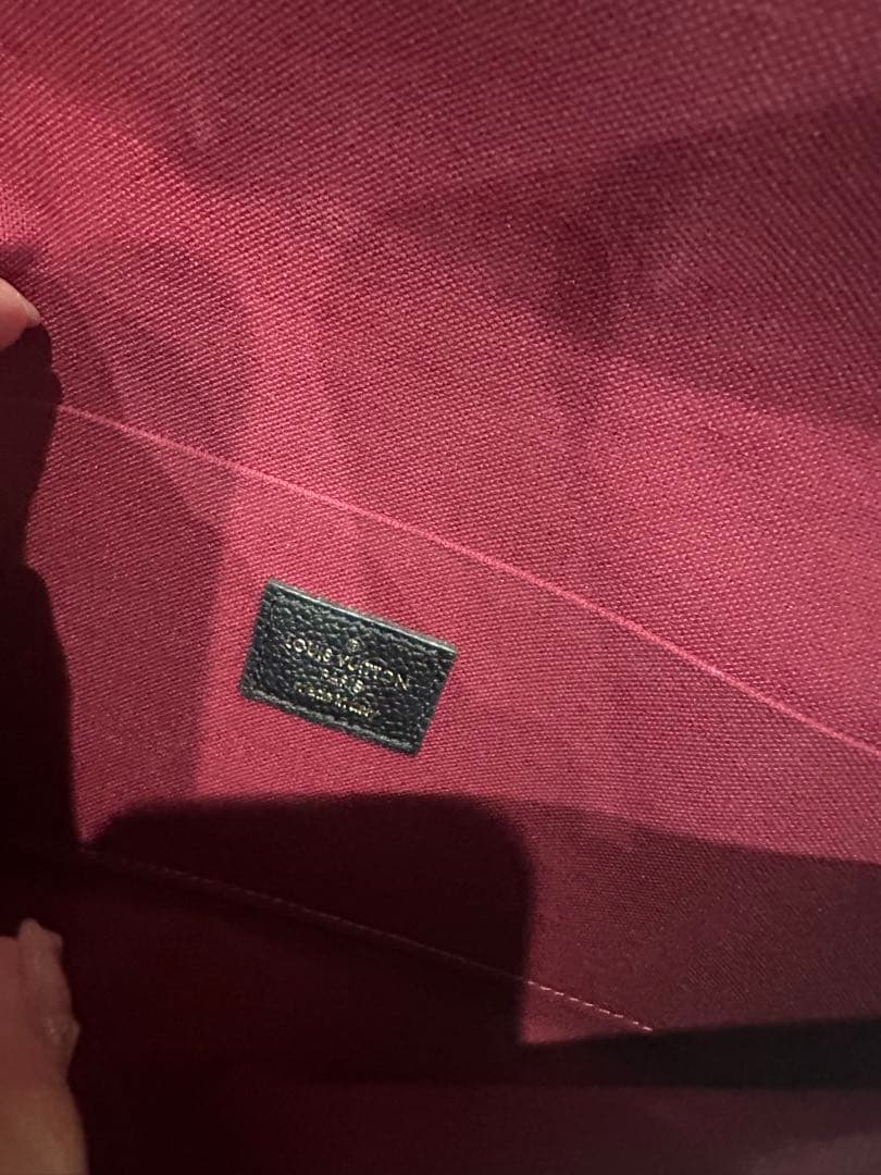 ぷー　ルイヴィトンポシェットフェリシー