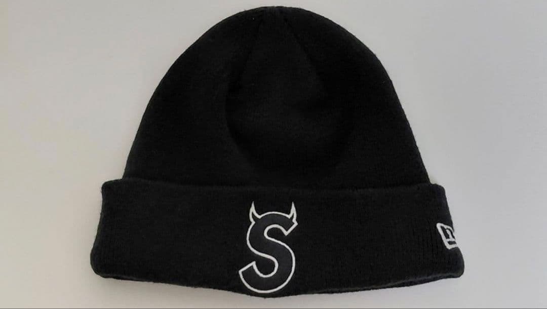 Supreme×New Era S Logoツノ Beanie Black - メルカリ
