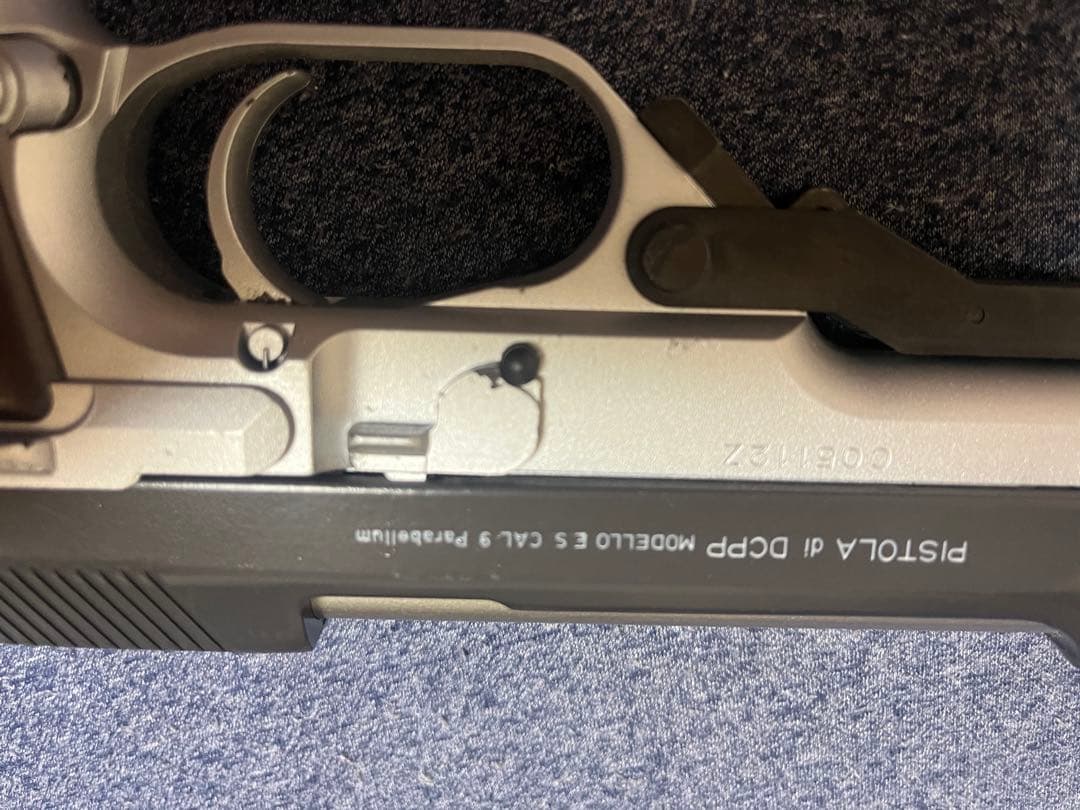 東京マルイ　M93R 電動ハンドガン　 バイオウェスカーモデル塗装　マガジン3本