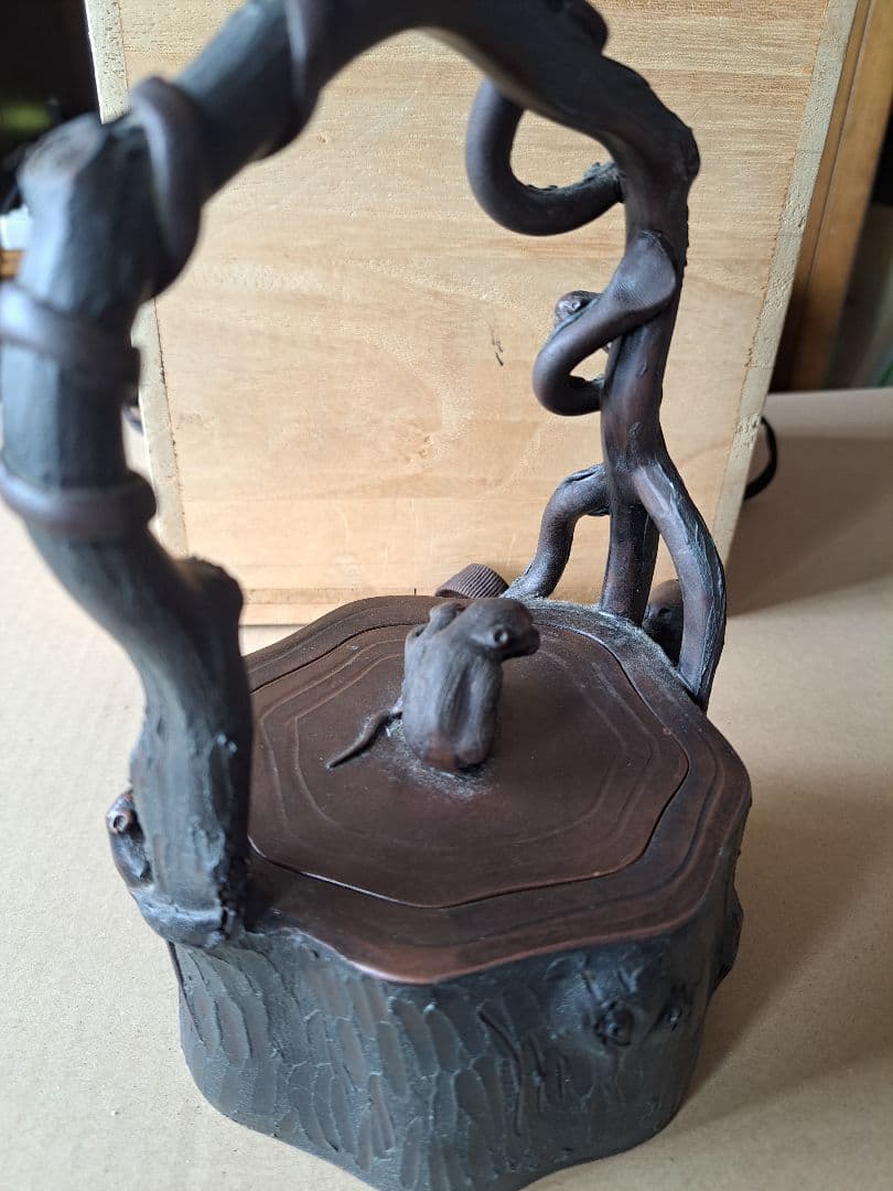 古い中国茶器 5匹の猿と切り株