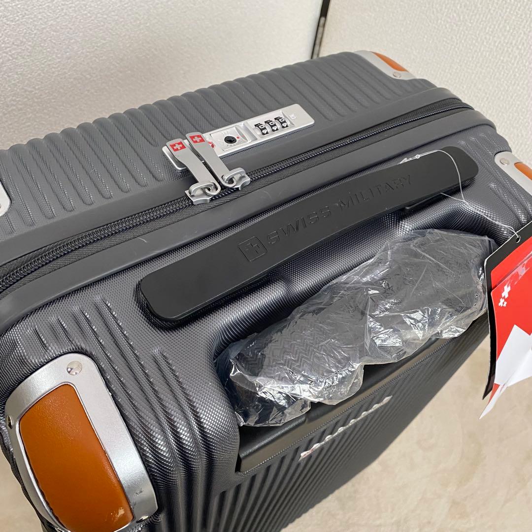 【展示品】SWISS MILITARY 機内持ち込みサイズ　キャリー　38.5L