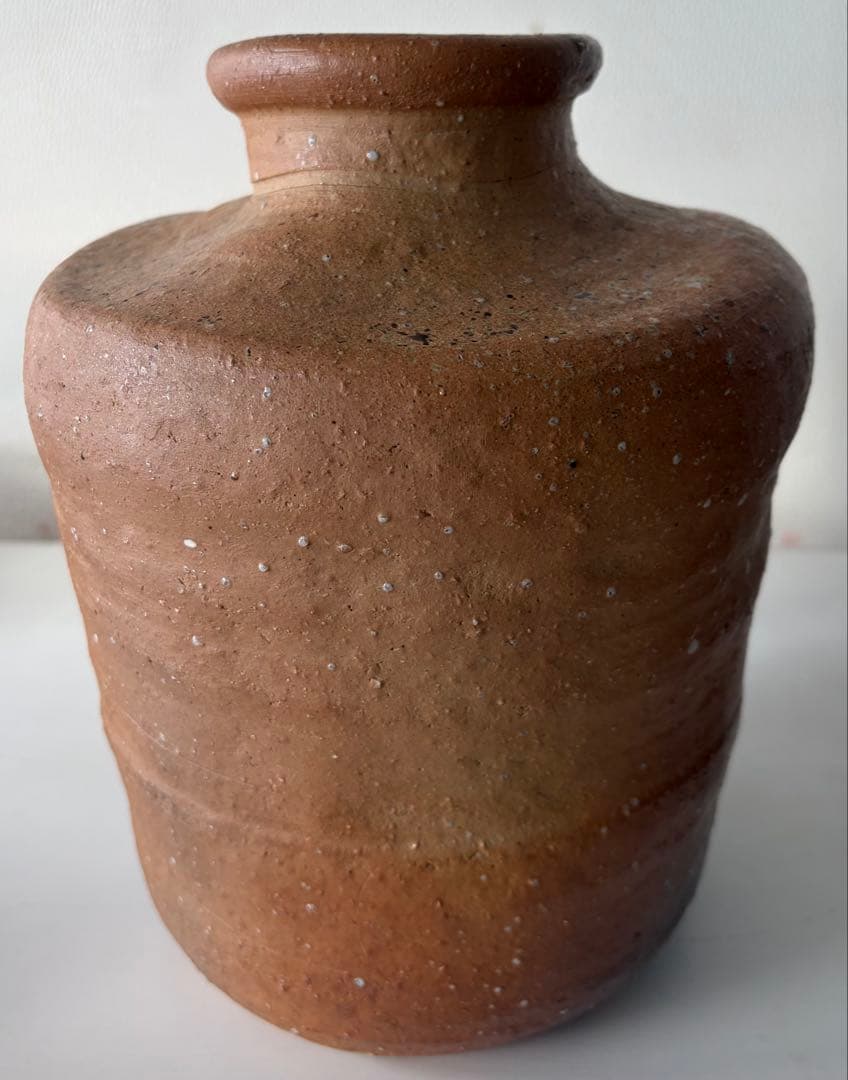 上田寿方作　信楽焼　壺　箱付き