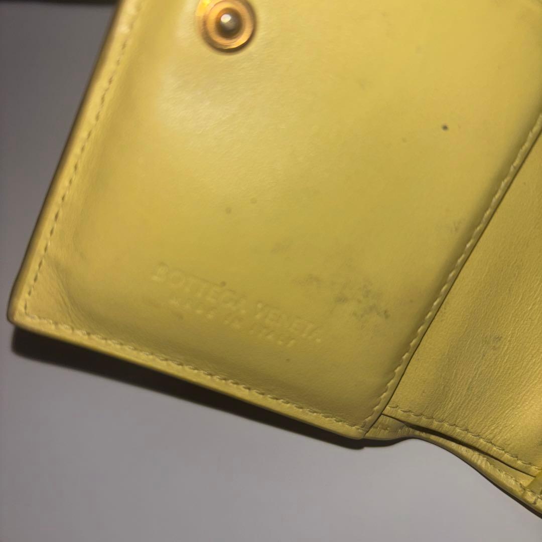 日本限定商品»BOTTEGA VENETA二つ折り財布 イエロー 希少