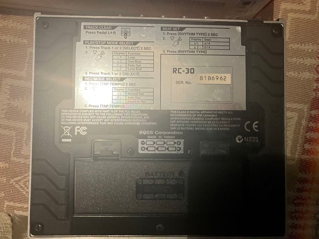 BOSS RC-30 デュアルトラックルーパー