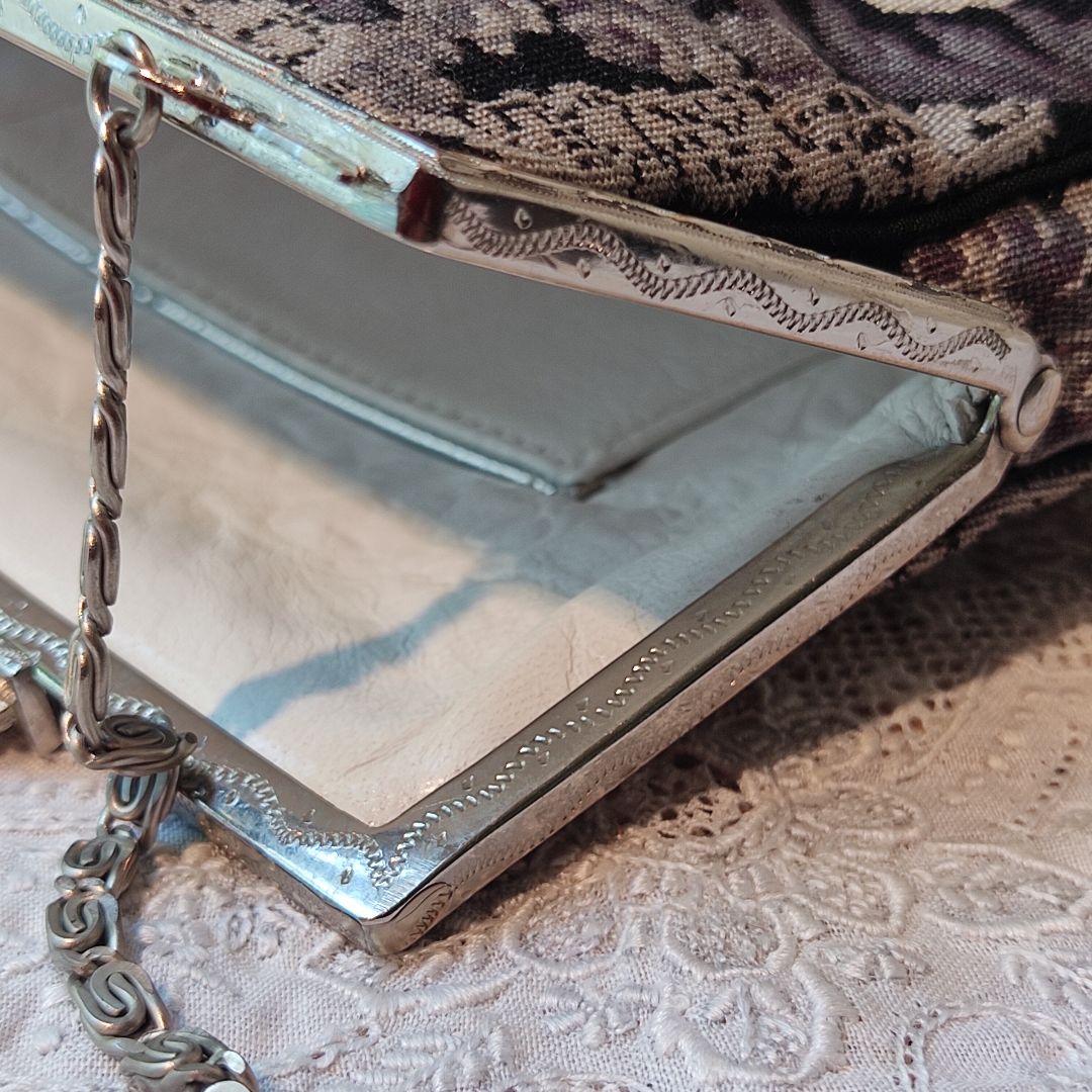 プチポワン　刺繍　ゴブラン　バック　ポーチ　アンティーク　ニードルポイント