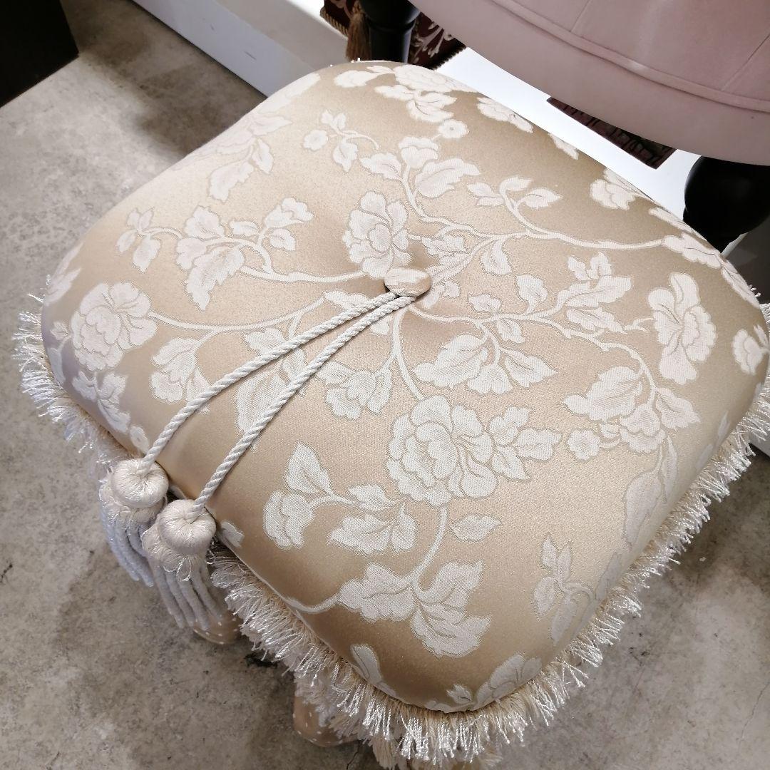 Φ【美品】ジェニファーテイラー Heirloom オットマン フットスツール ②