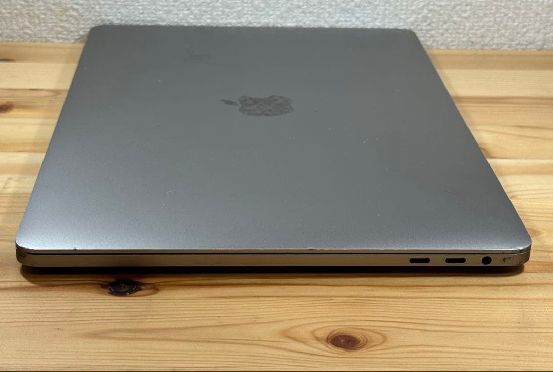 MacBook本体 MacBook Pro 13 2018 Touch Bar i5/16/500
