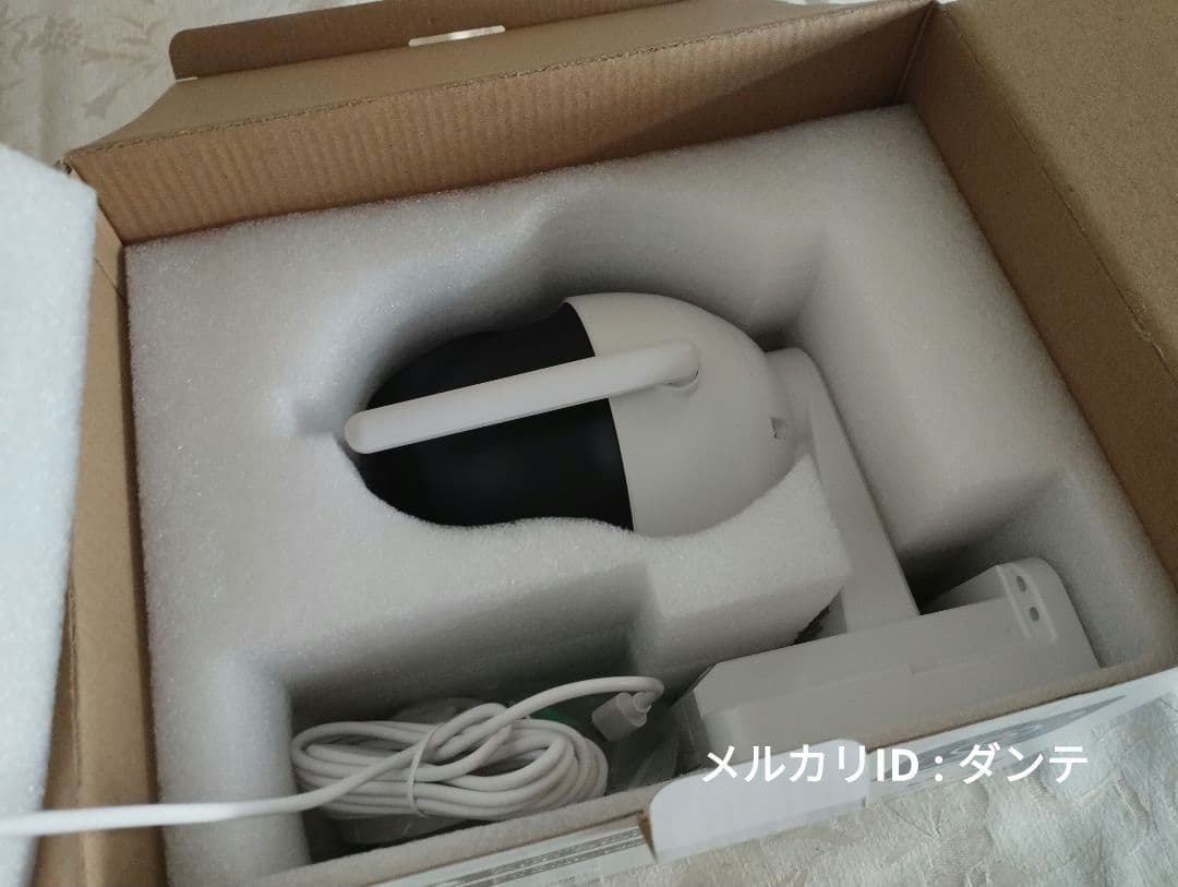 新品未使用】WiFi環境なくても利用可！充電式防犯カメラ ソーラーAP