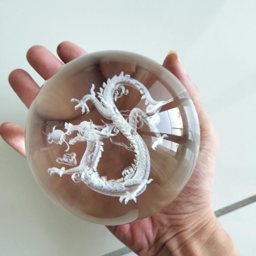 レーザーで彫られた龍の丸珠[tKEL]10cm 特大サイズ☆当店人気