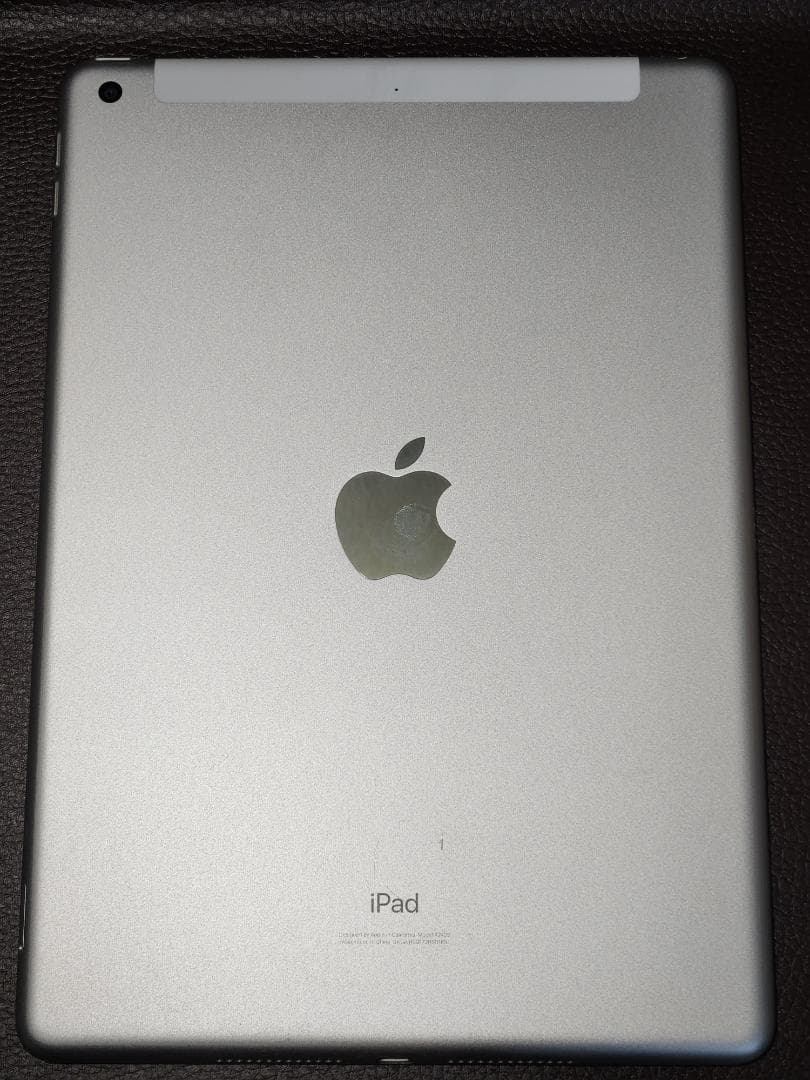 iPad 第8世代 32GB WI-fi+Cellularモデル シルバー - メルカリ