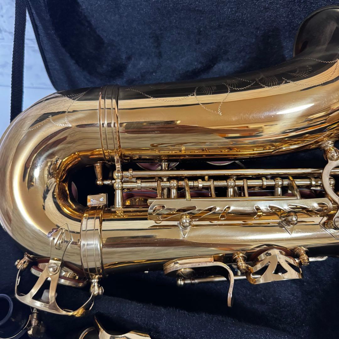 美品 ケルントナー アルトサックス ゴールドラッカー 彫刻 初心者 自宅