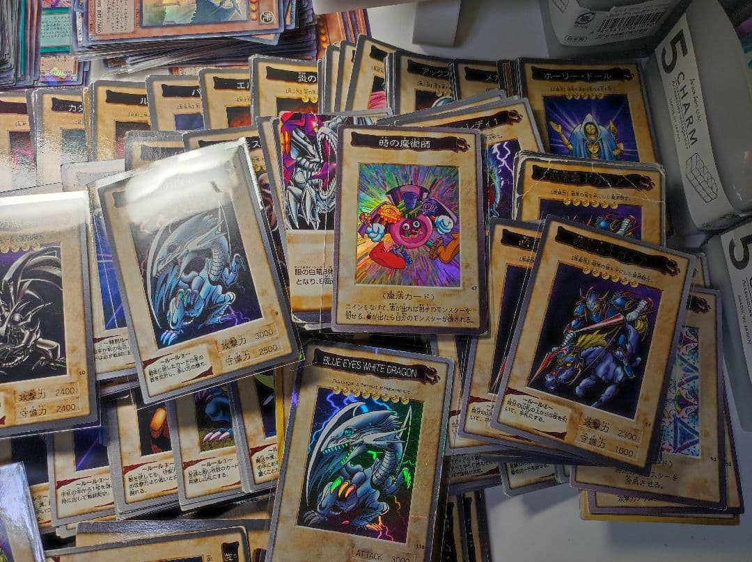 ま*し様 【匿名配送】バンダイ版遊戯王　500枚以上まとめ売り
