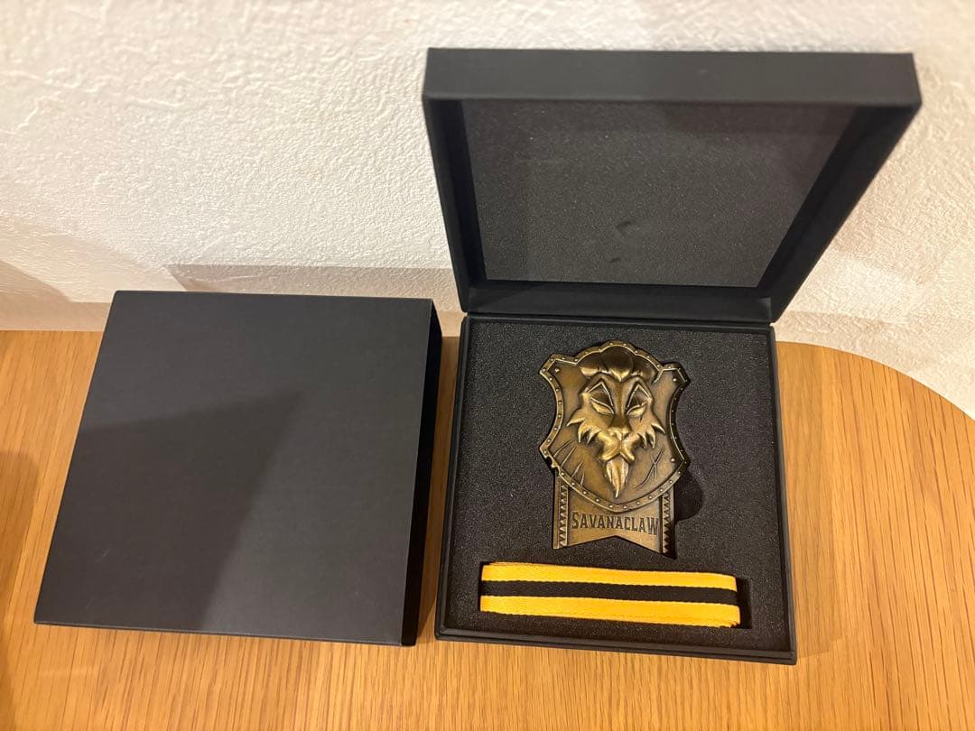 公式］ツイステ サバナクロー寮 腕章 レプリカ 公式 ツイステ レプリカ