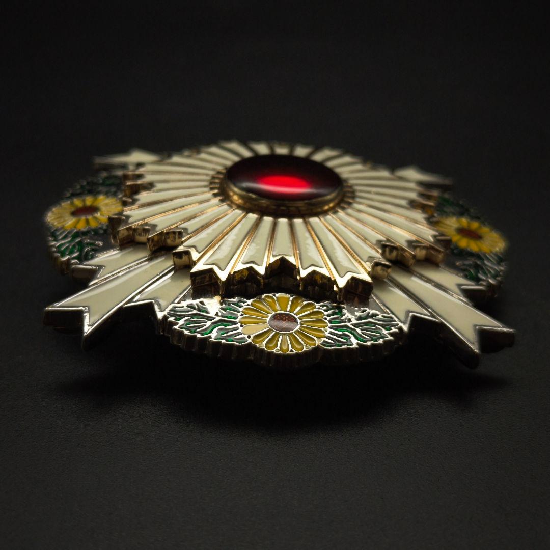 日本勲章 菊花章 金属製 レプリカ